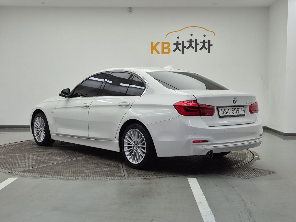 BMW 3 series - Vista 3