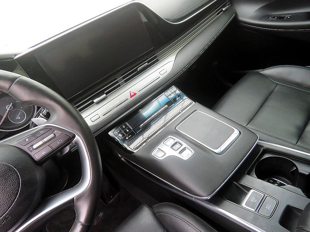 HYUNDAI Grandeur - Vista 9