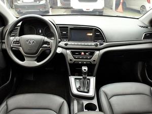 HYUNDAI Avante - Vista 12