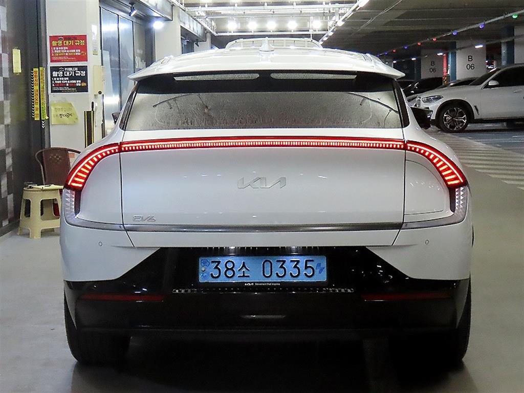 KIA EV6 - Vista 5