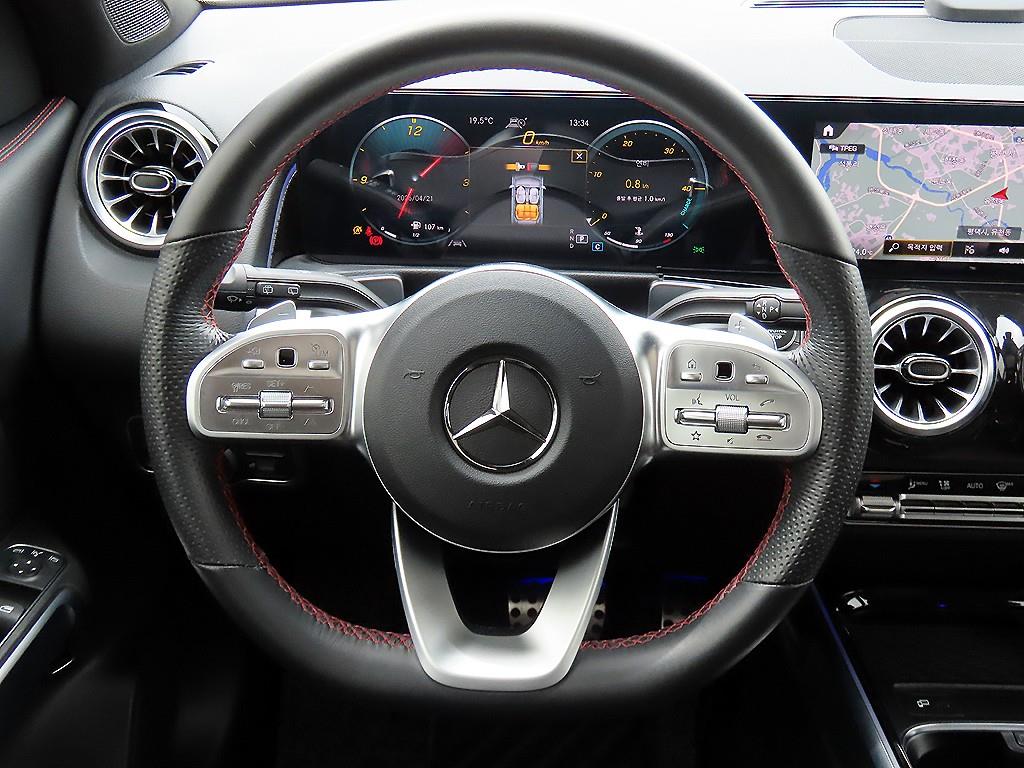 Mercedes Benz GLB Class - Vista 7