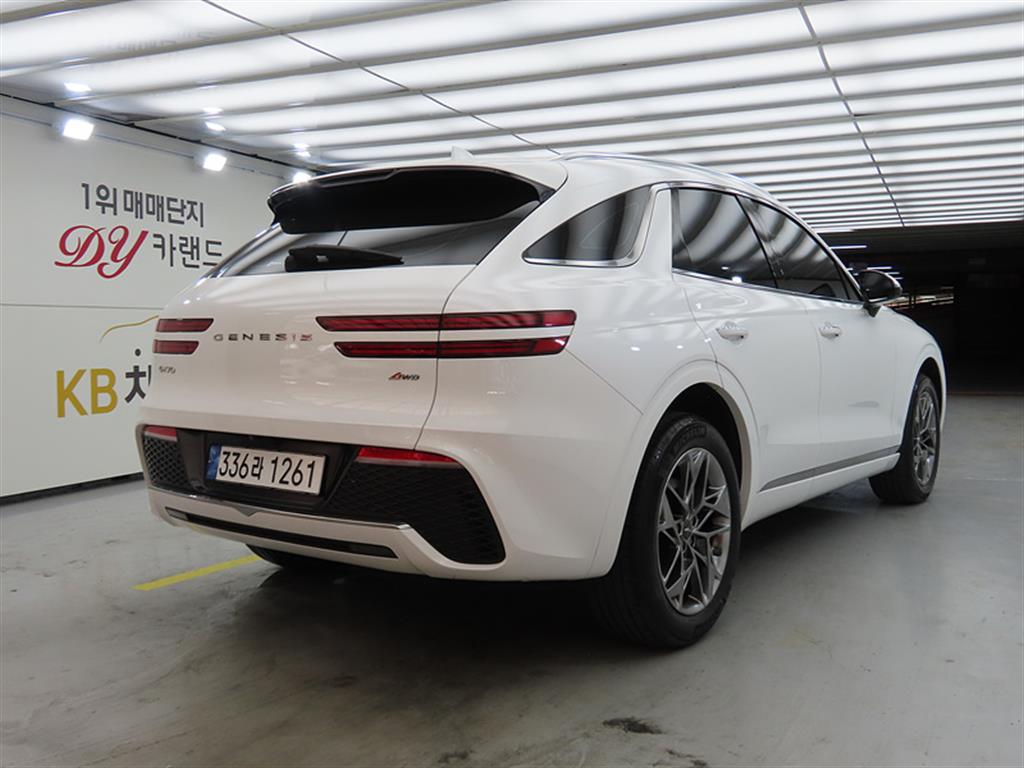 Genesis GV70 - Vista 4