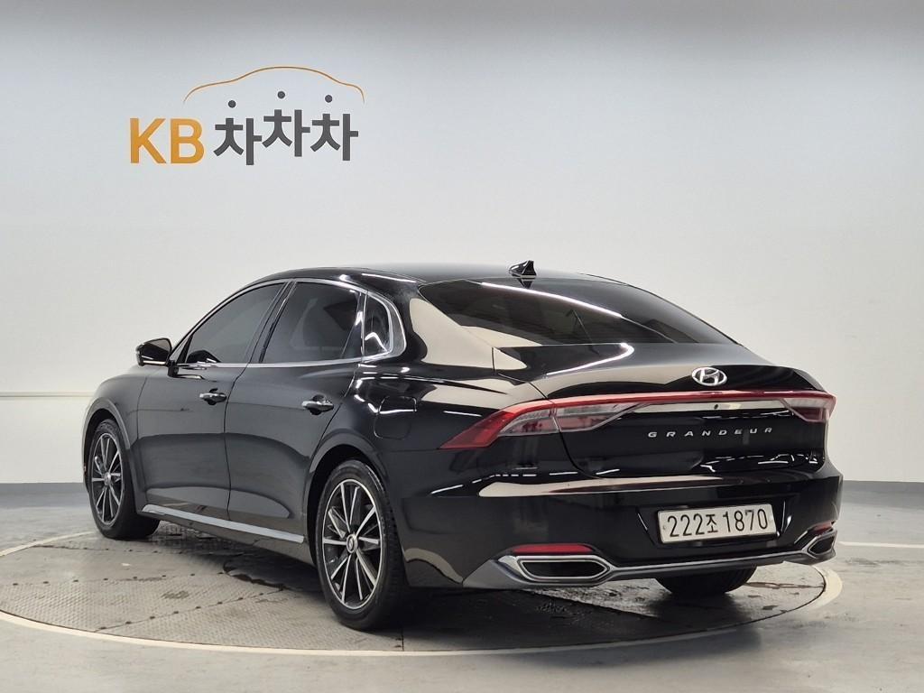 HYUNDAI Grandeur - Vista 2