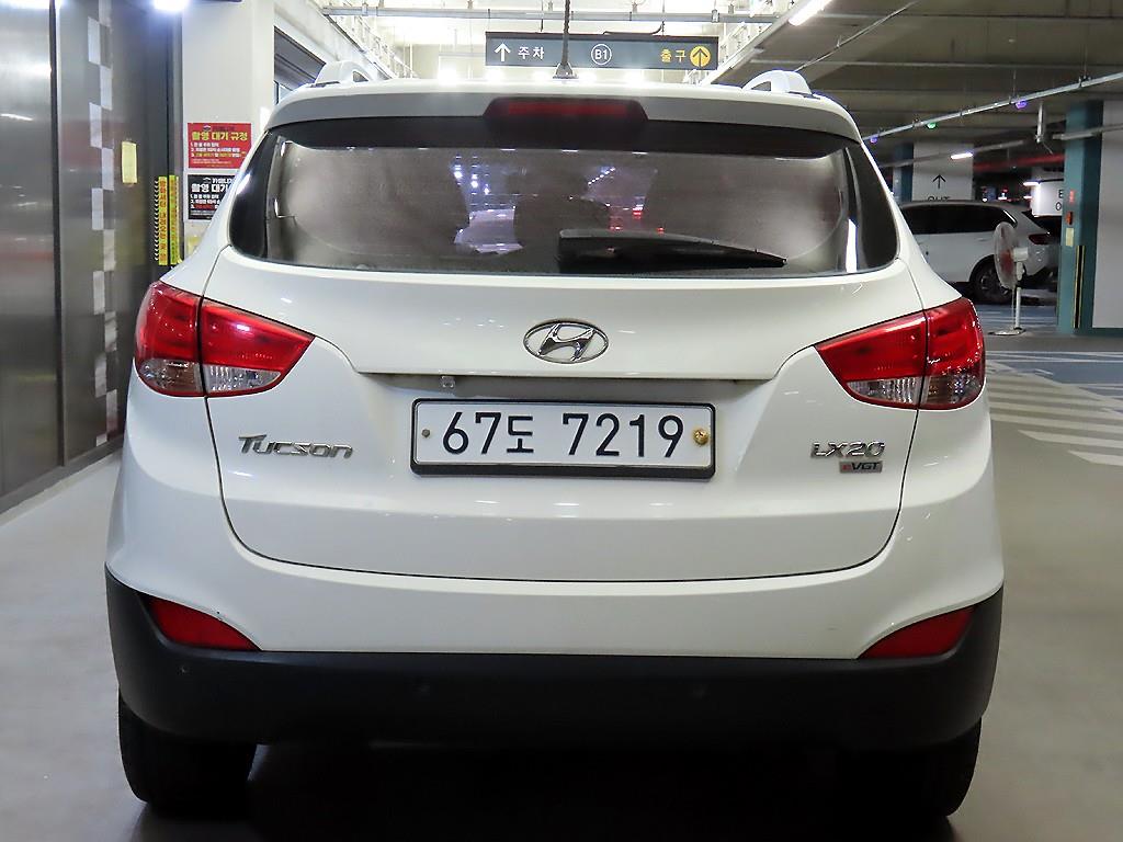 HYUNDAI Tucson - Vista 5