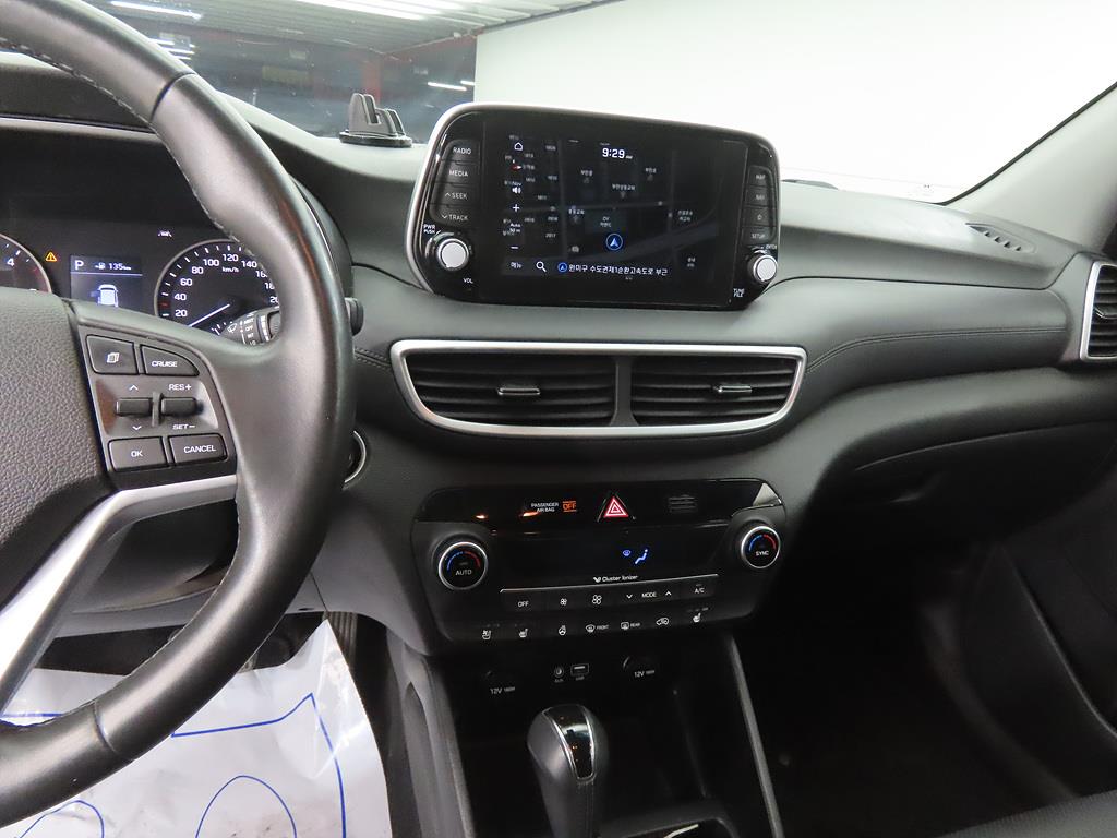 HYUNDAI Tucson - Vista 10