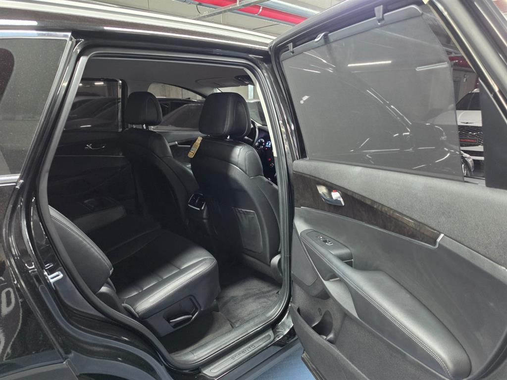 KIA Sorento - Vista 8