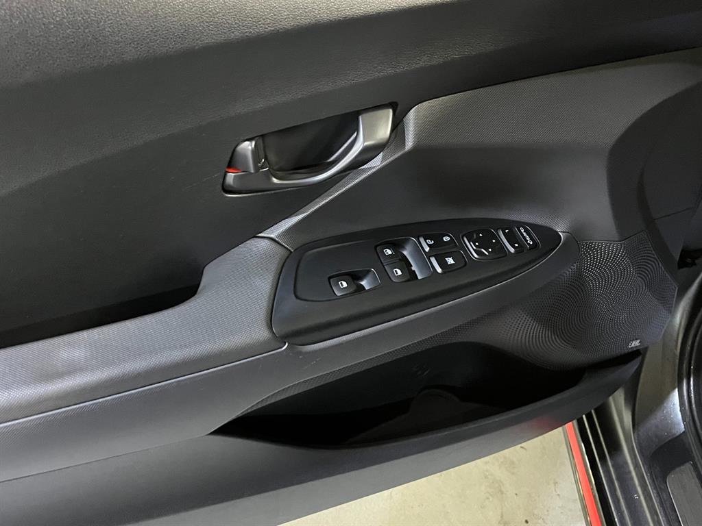 HYUNDAI Veloster - Vista 8