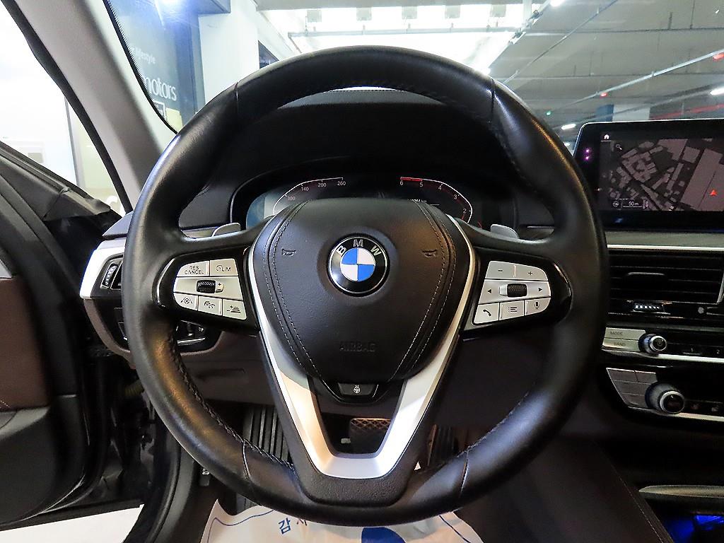 BMW 5 Series - Vista 8