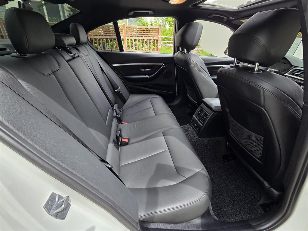 BMW 3 series - Vista 11