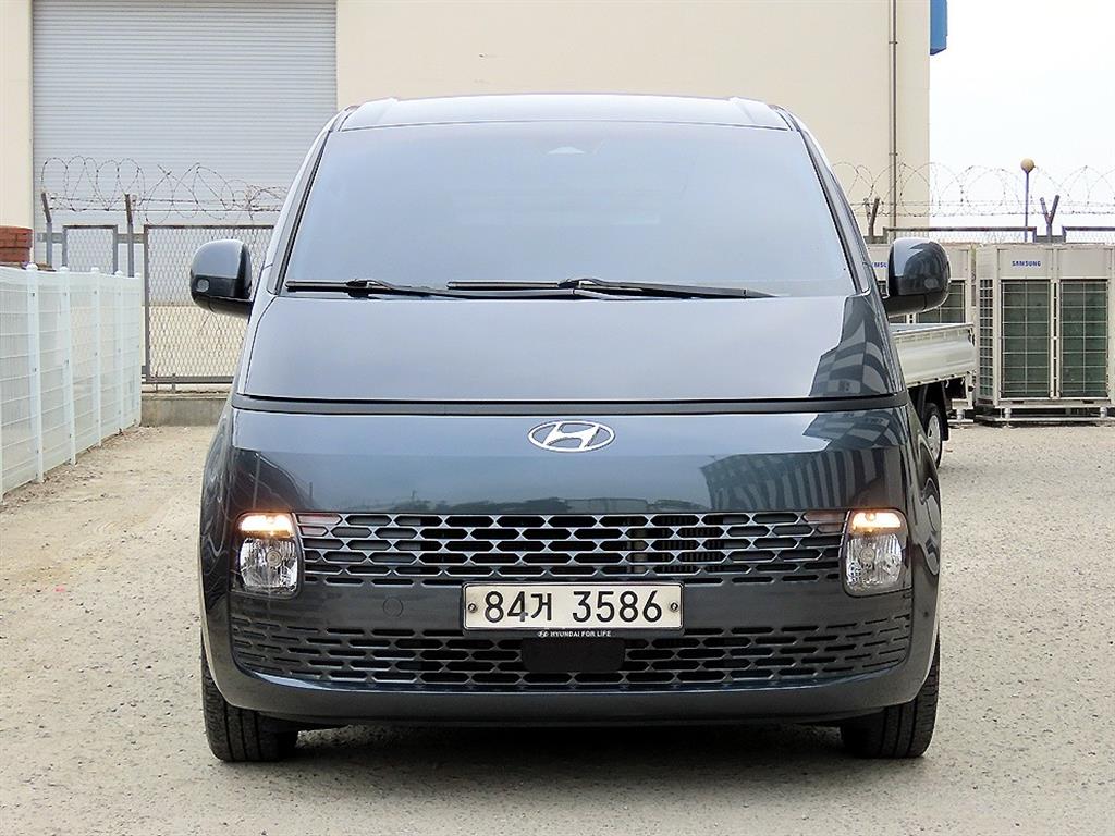 HYUNDAI Staria 2022 Gris - Importación desde Corea - HF Imports Iquique - Foto 1