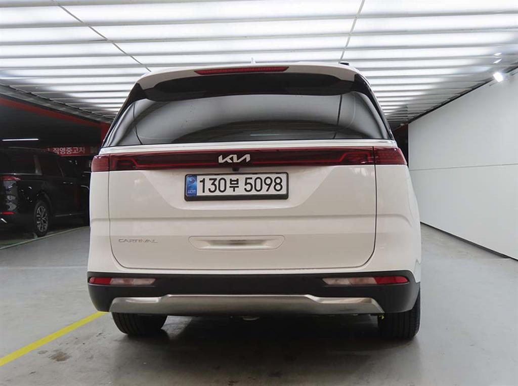 KIA Carnival - Vista 3