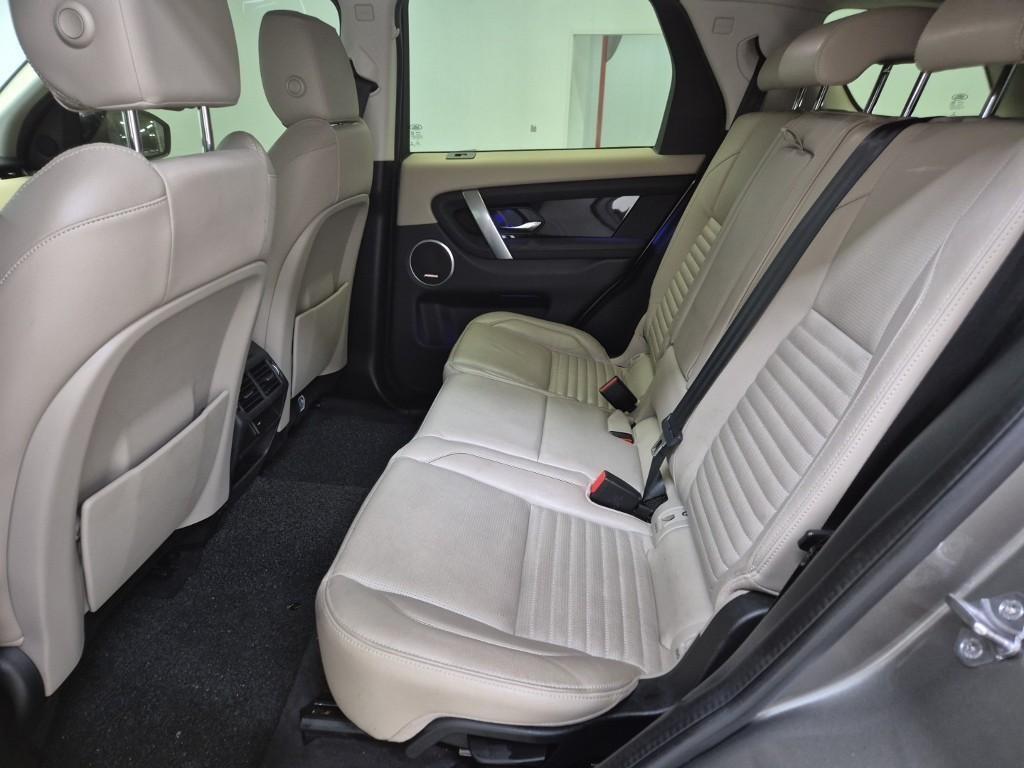Land Rover Discovery Sports - Vista 12