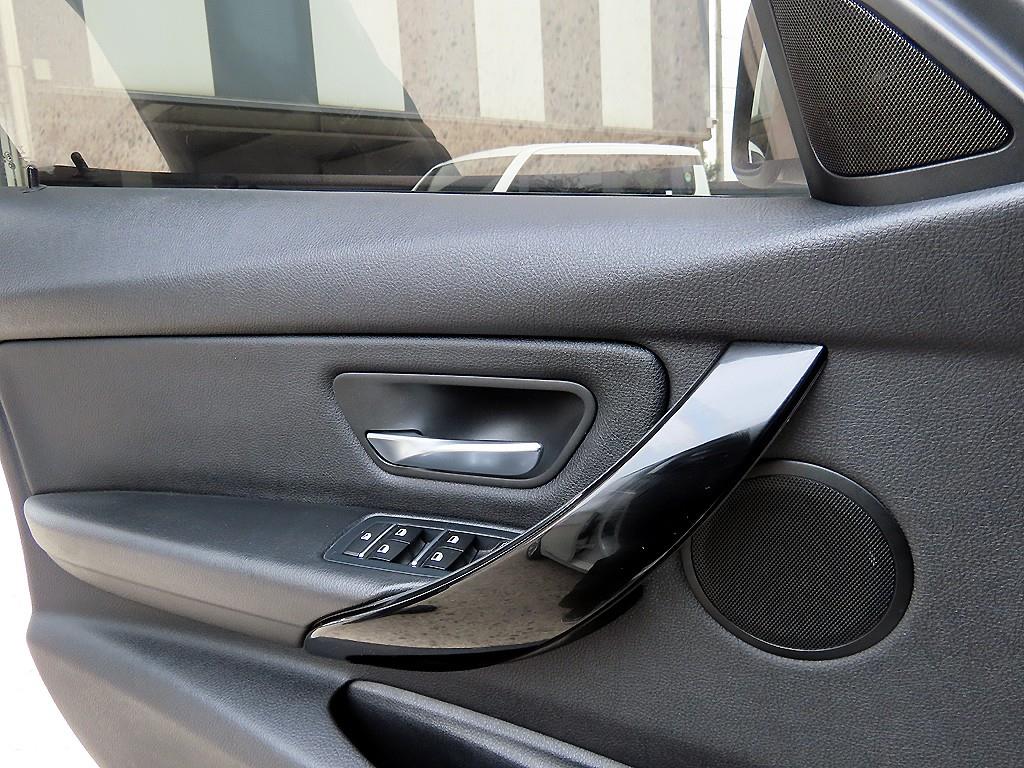BMW 3 series - Vista 12