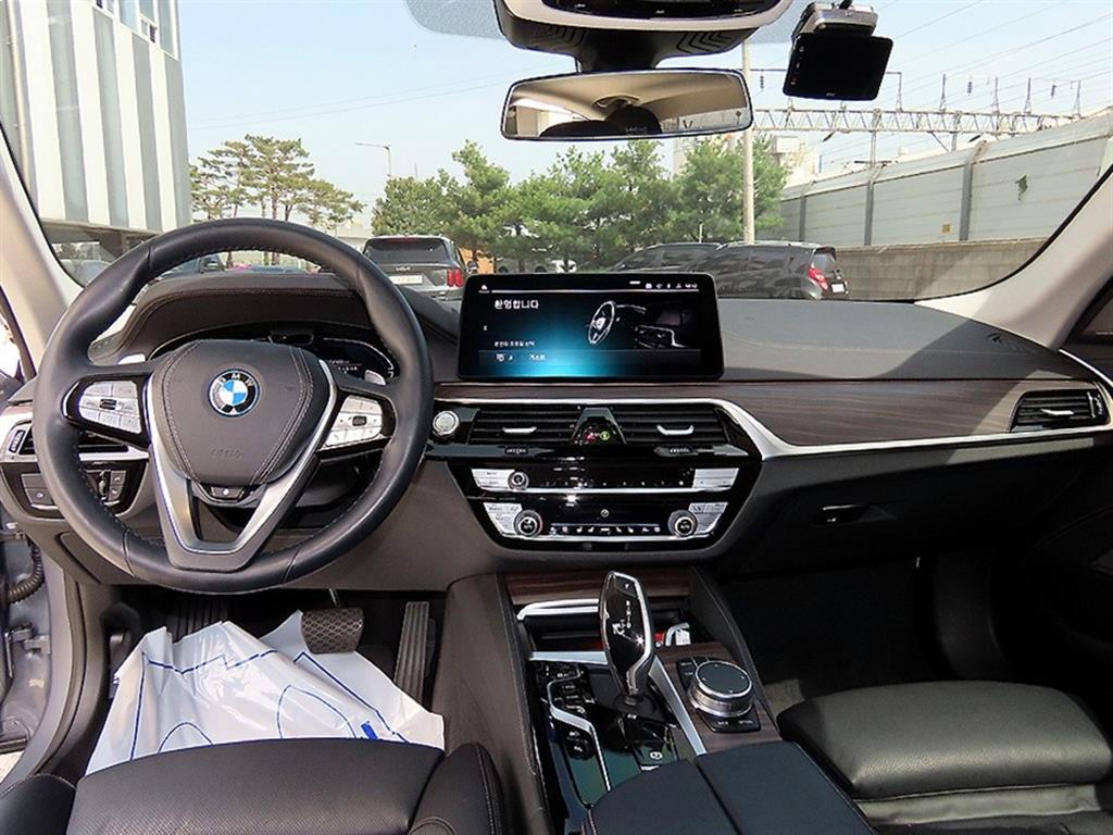 BMW 5 Series - Vista 7