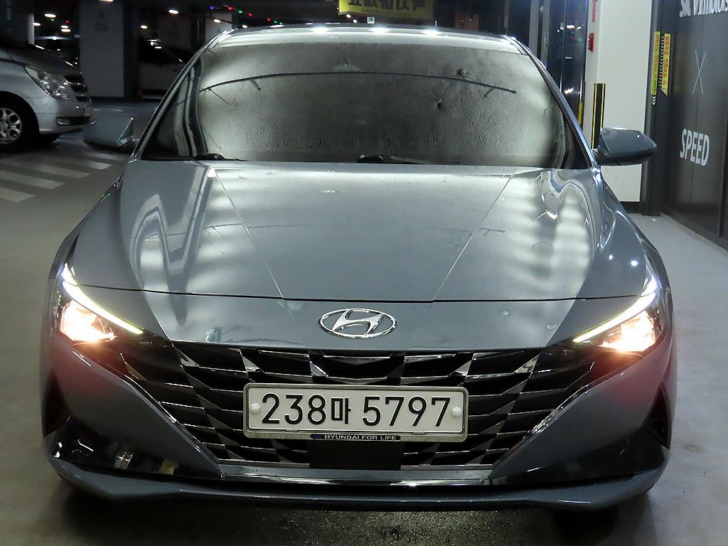 HYUNDAI Avante - Vista 2