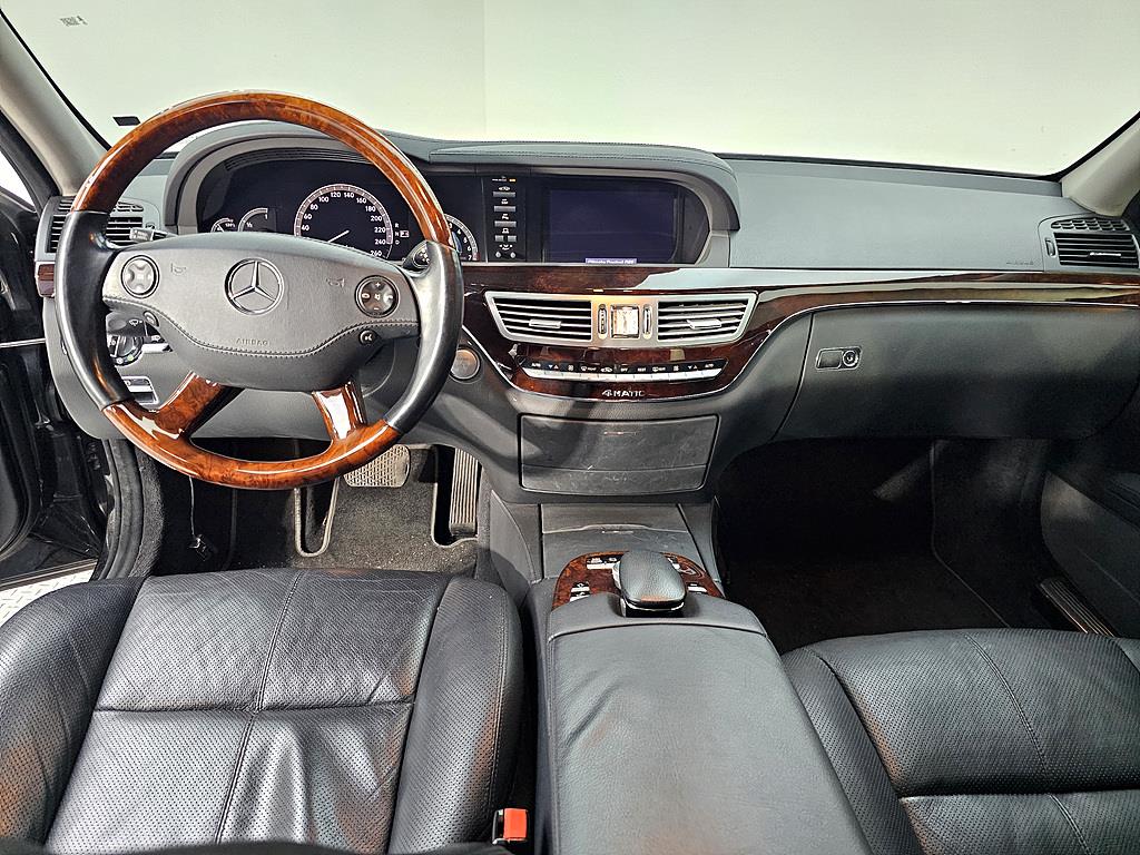 Mercedes Benz S Class - Vista 5