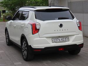 Ssangyong Tivoli - Vista 8