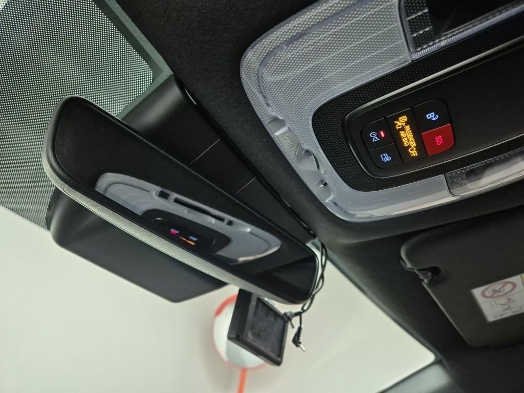 HYUNDAI Avante - Vista 7