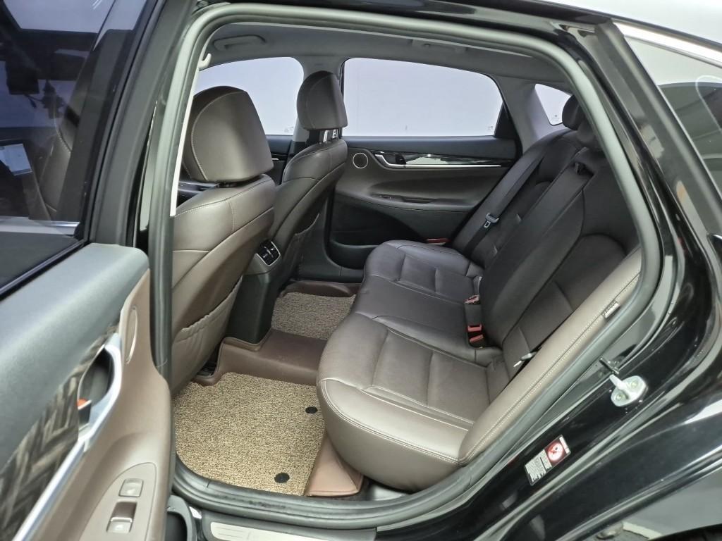 HYUNDAI Grandeur - Vista 8