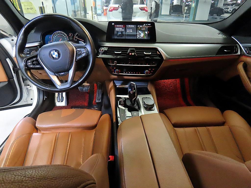BMW 5 Series - Vista 10