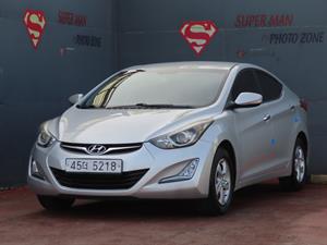 HYUNDAI Avante - Vista 2