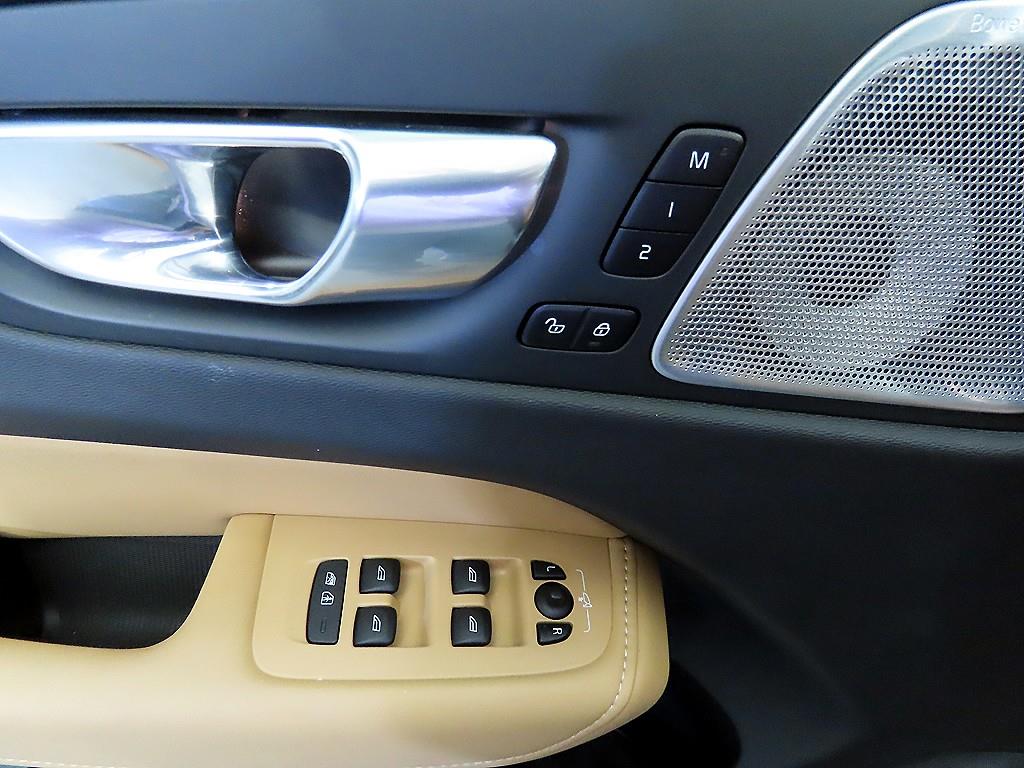 Volvo XC60 2021 Gris - Importación desde Corea - HF Imports Iquique - Foto 13
