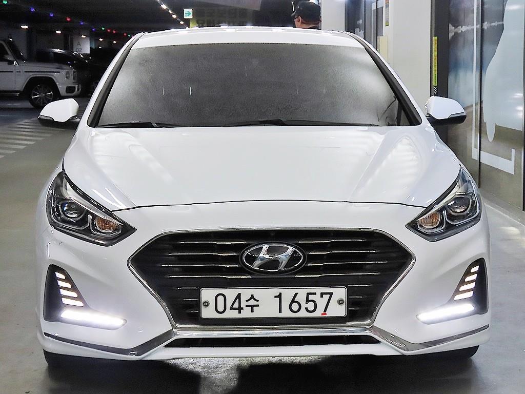 HYUNDAI Sonata - Vista 2