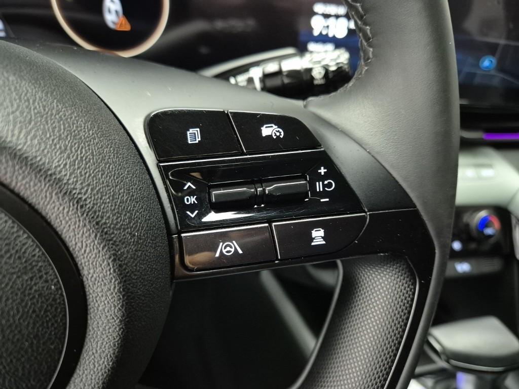 HYUNDAI Avante - Vista 6