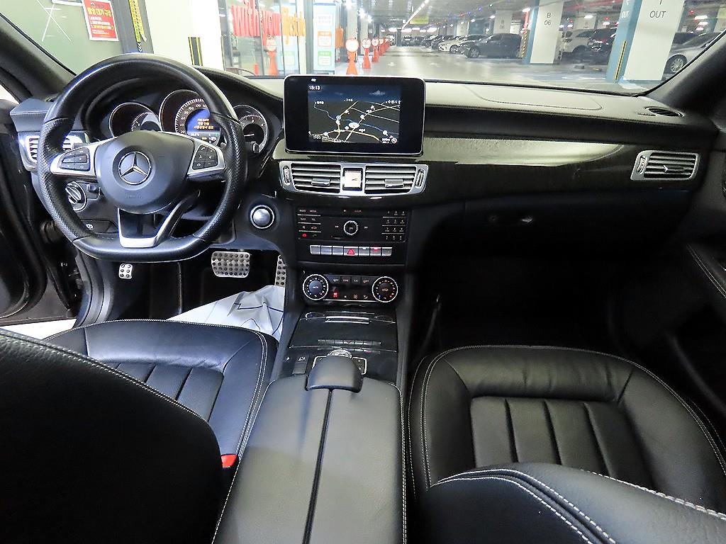 Mercedes Benz CLS Class - Vista 10