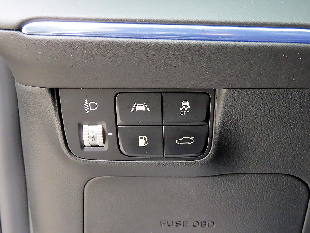 HYUNDAI Grandeur - Vista 12