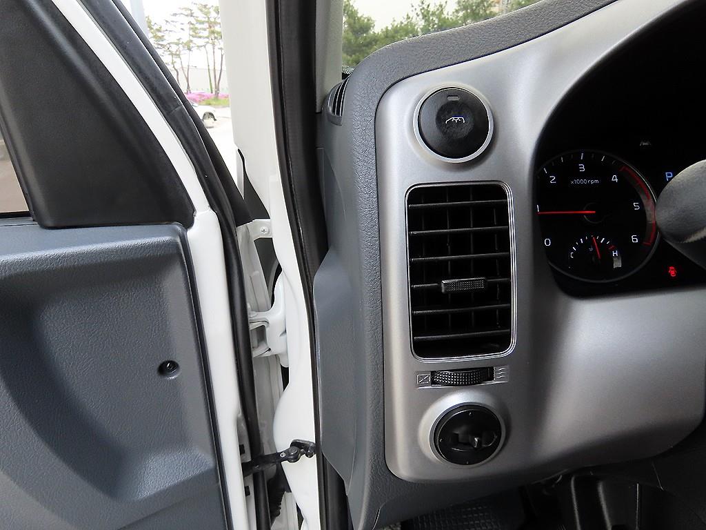 Small Truck Normal Box(High Deck) 2025 Blanco - Importación desde Corea - HF Imports Iquique - Foto 13