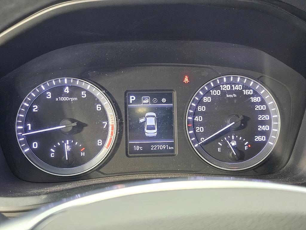 HYUNDAI Sonata - Vista 7