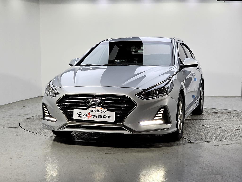 HYUNDAI Sonata - Vista 2