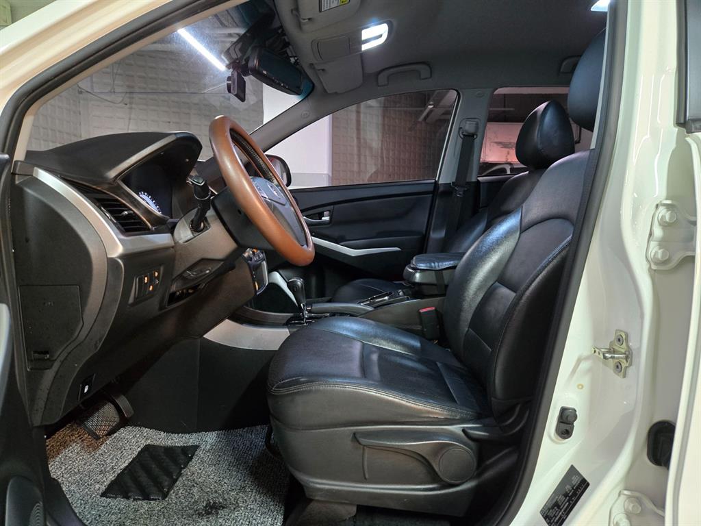 Ssangyong Korando - Vista 6