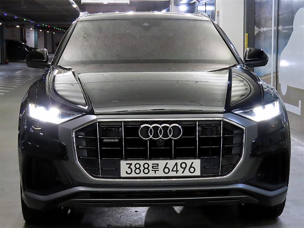 Audi Q8 - Vista 2