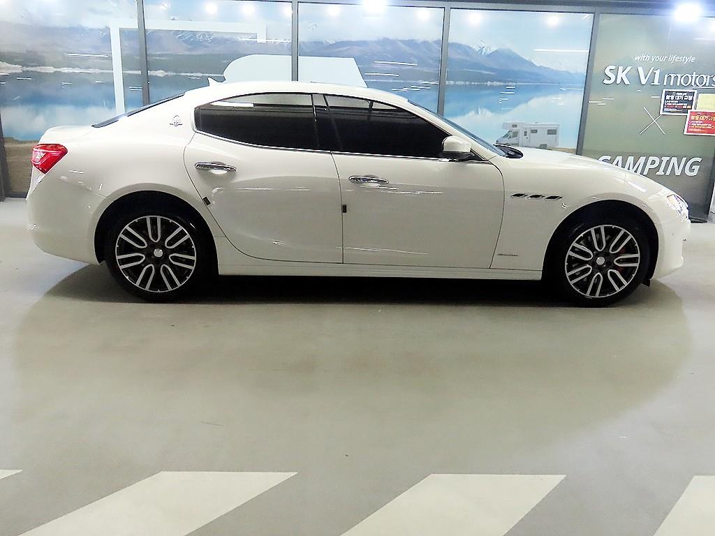 Maserati Ghibli - Vista 3