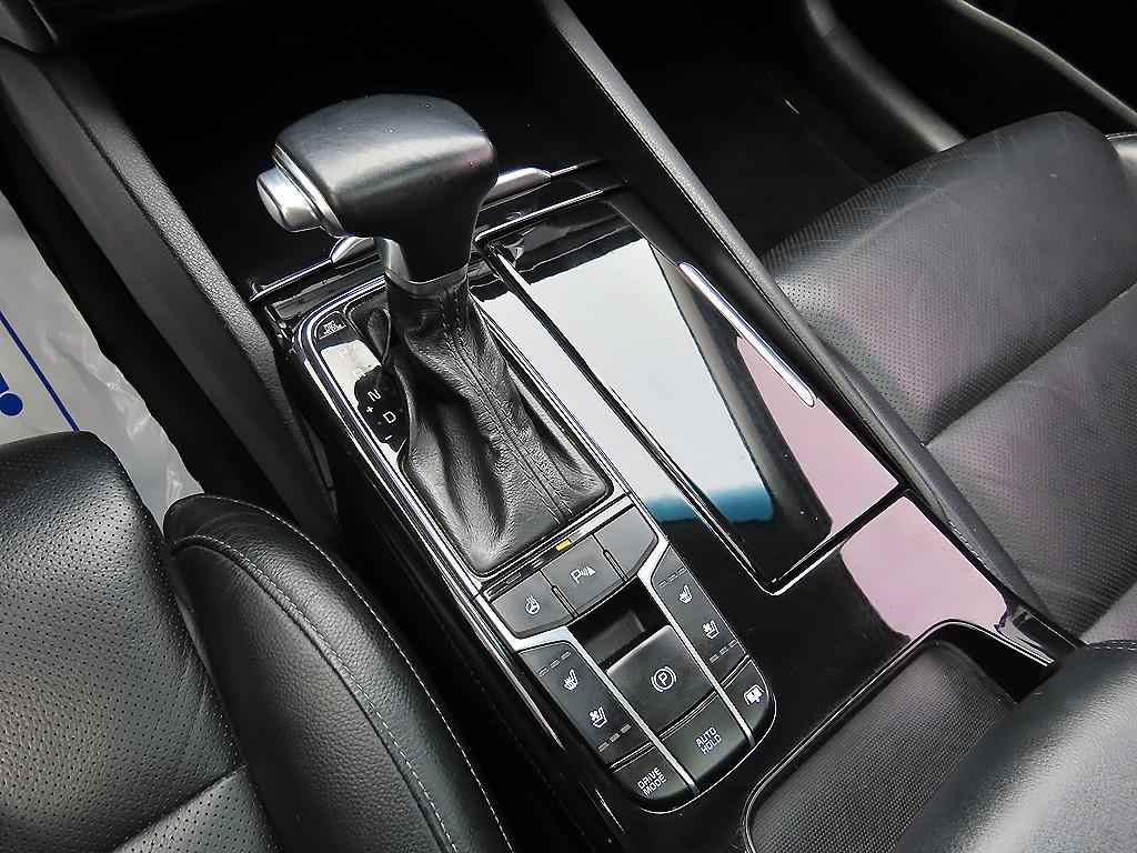 KIA K7 - Vista 10