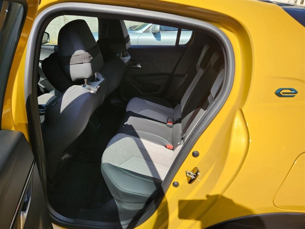 Peugeot 208 - Vista 6