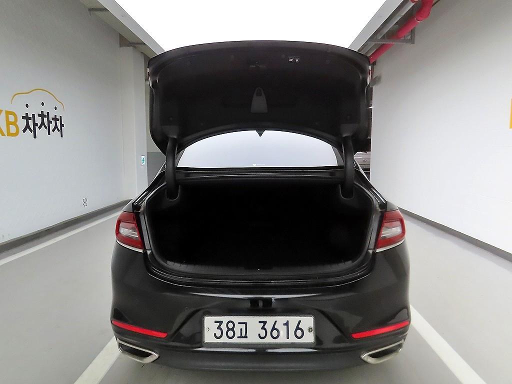 HYUNDAI Grandeur - Vista 5