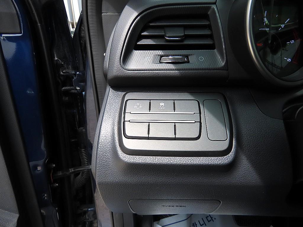 Ssangyong Tivoli - Vista 12