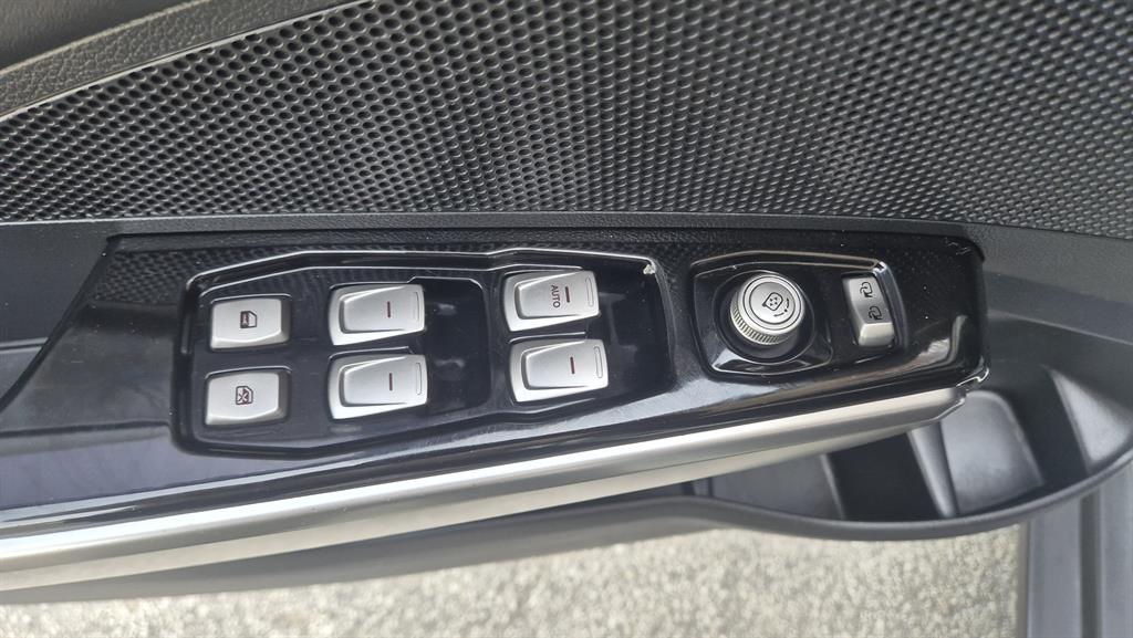 Ssangyong Tivoli 2015 Blanco - Importación desde Corea - HF Imports Iquique - Foto 20