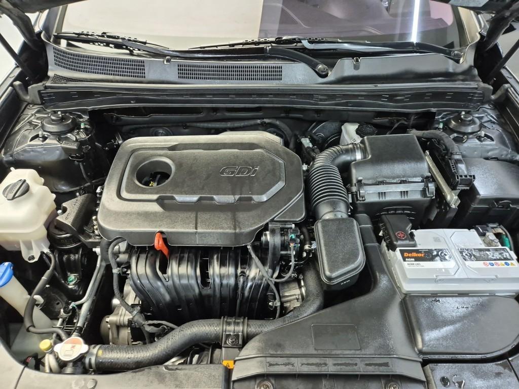 HYUNDAI Grandeur - Vista 5