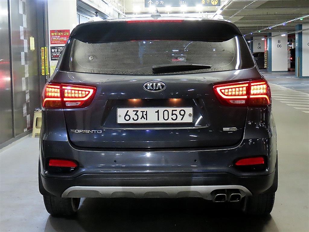 KIA Sorento - Vista 5