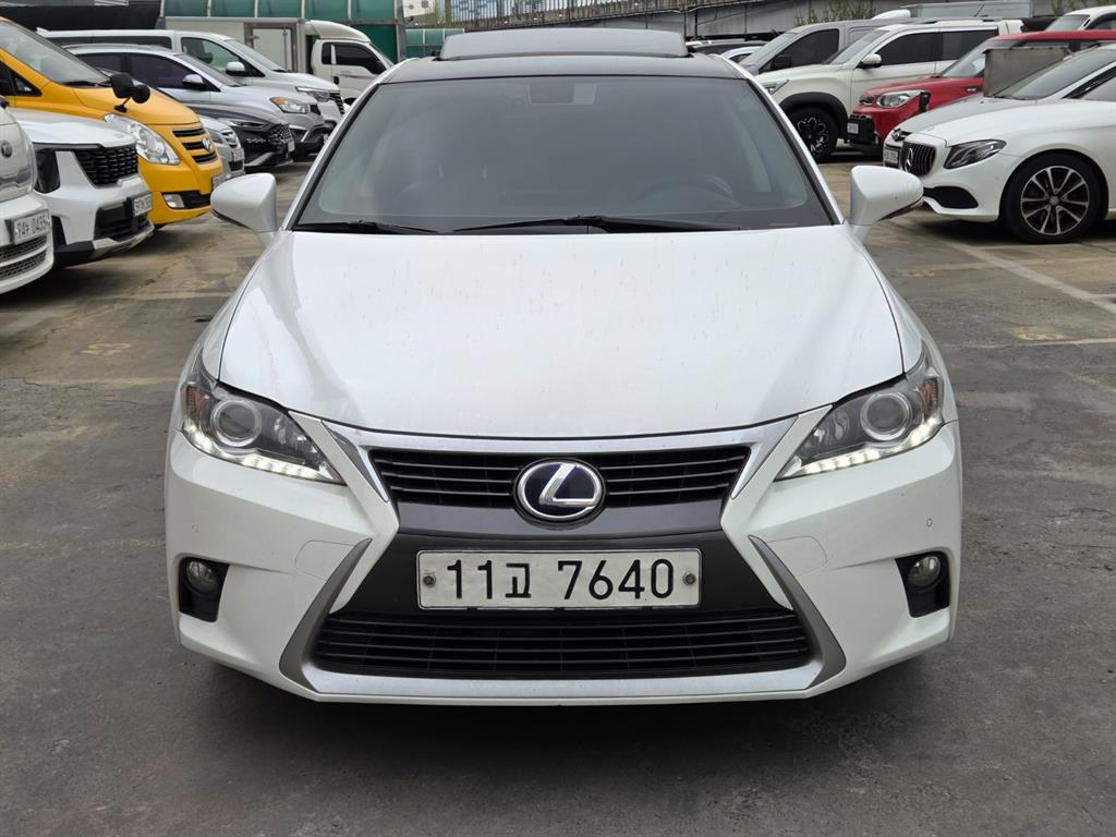 Lexus CT - Vista 2