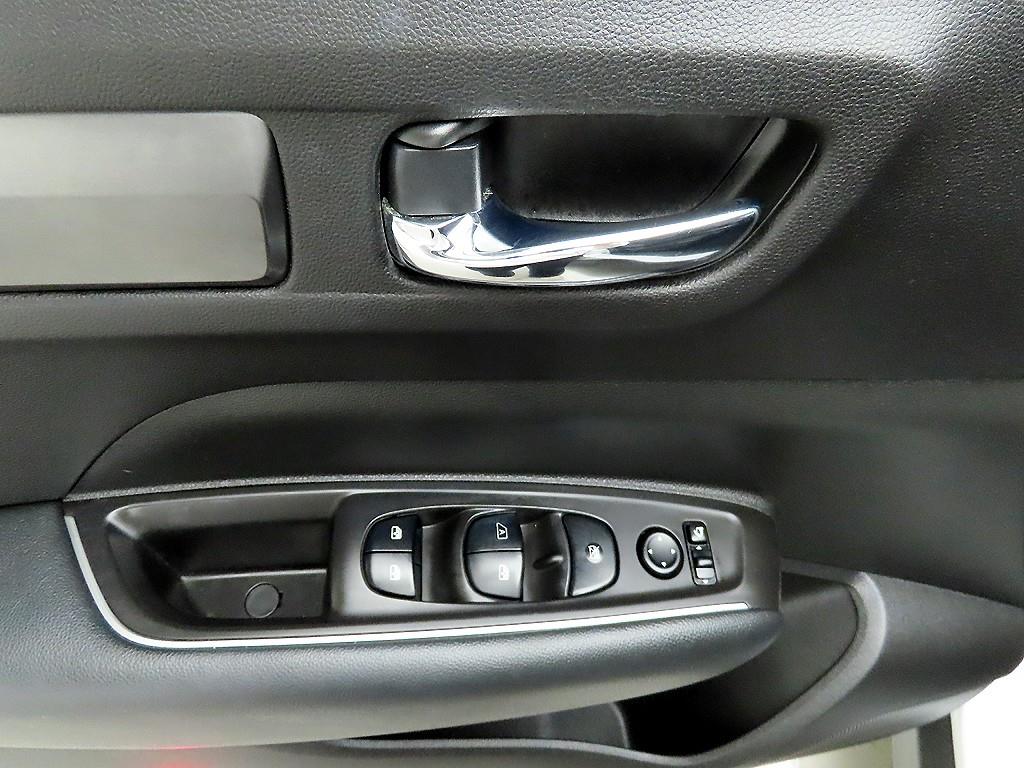 SAMSUNG QM6 - Vista 11