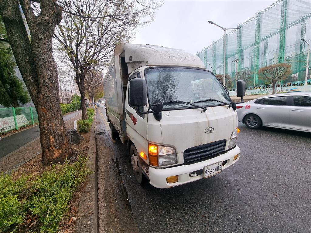 medium and large cargo truck - Vista 2