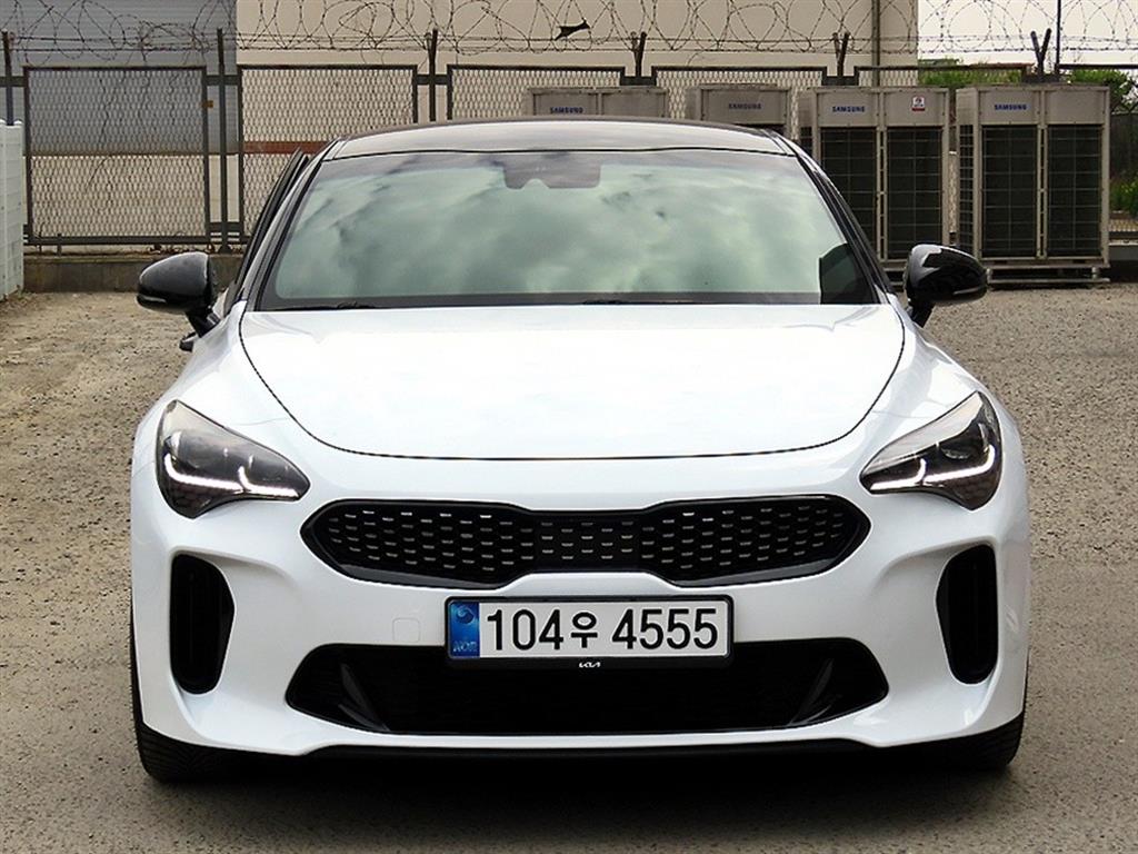 KIA Stinger 2018 Blanco - Importación desde Corea - HF Imports Iquique - Foto 1