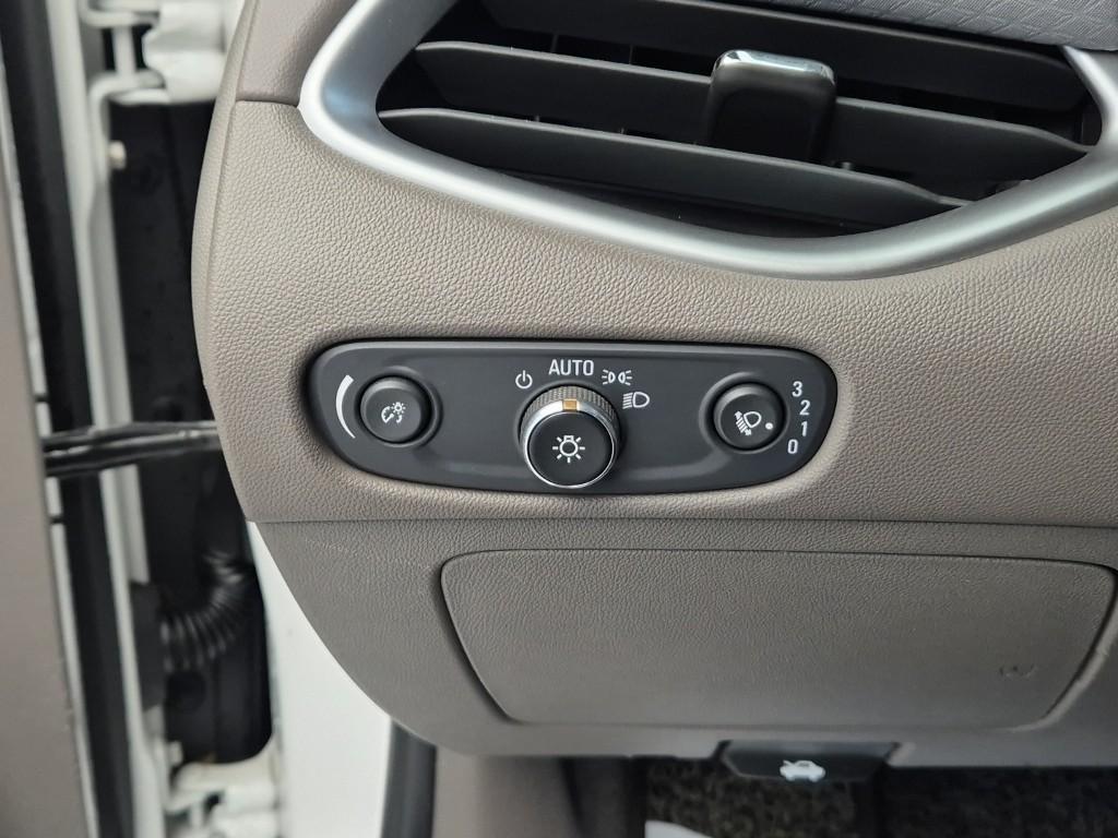 Chevrolet Malibu 2019 Blanco - Importación desde Corea - HF Imports Iquique - Foto 16