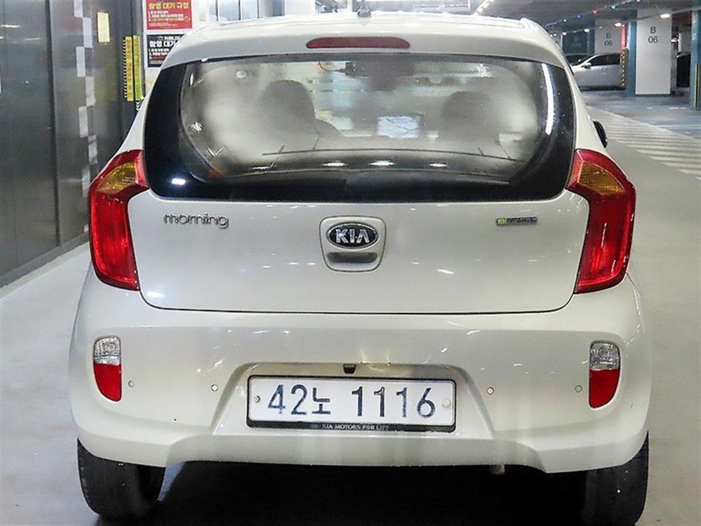 KIA Morning - Vista 5