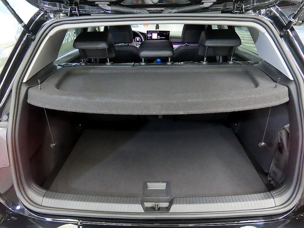 Volkswagen Golf 2026 Negro - Importación desde Corea - HF Imports Iquique - Foto 17